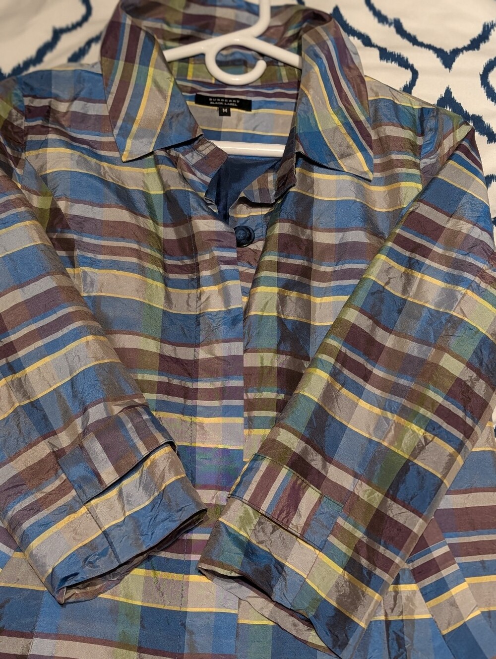 Classic Burberry Black Label Pearlesque Plaid  3/4 Trench Blue and Brown. M.
